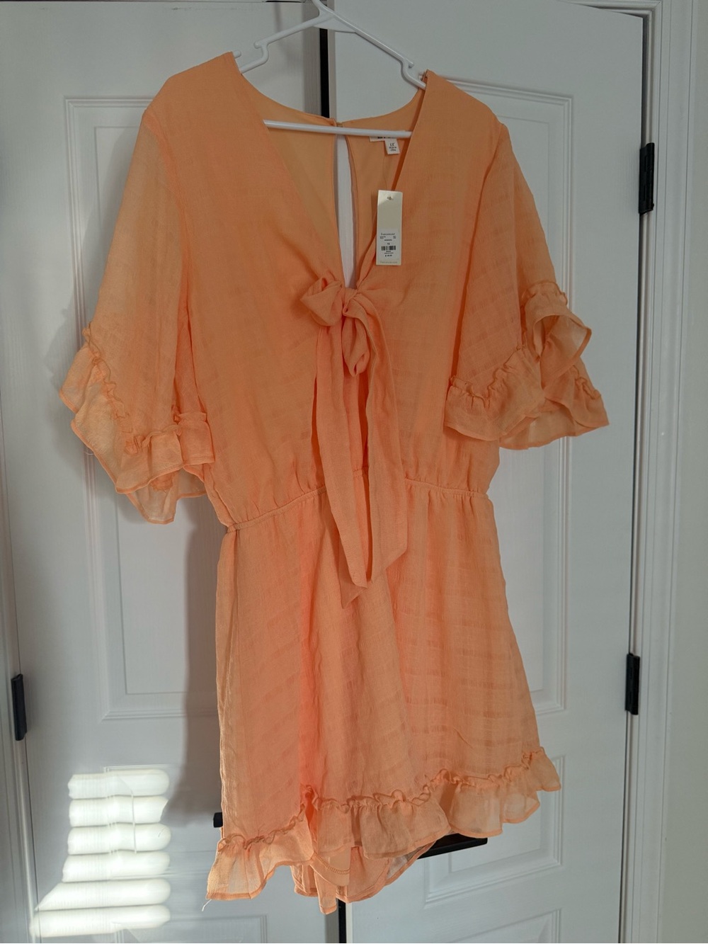 Francesca's Collections Peach Tie-Front Romper